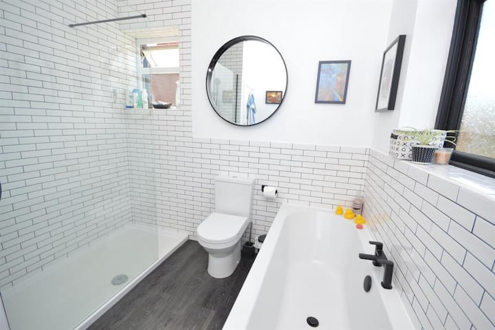 8c7b72c1 d3af 4e94 94de db8c3c2f64c2 1