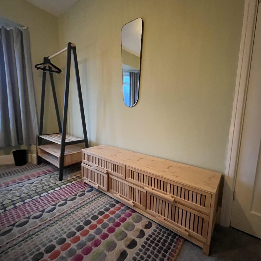 Front double room (2)