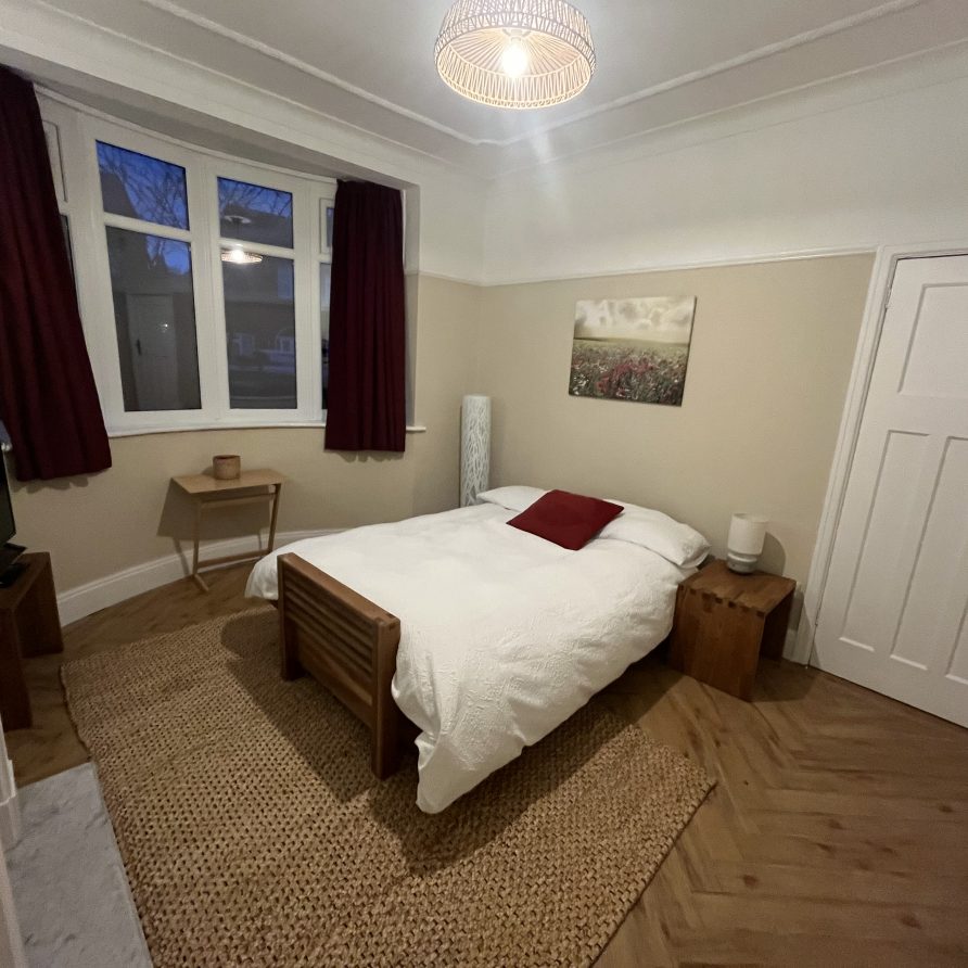 Ground floor large single room (8)