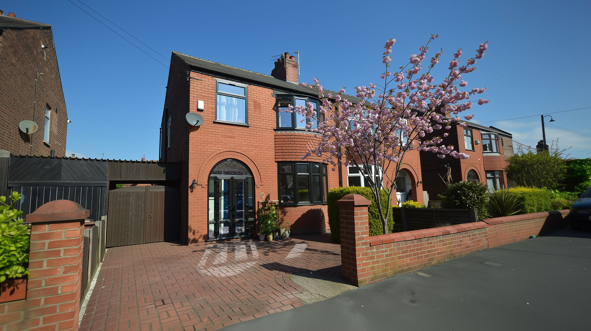 Milwain front large 2